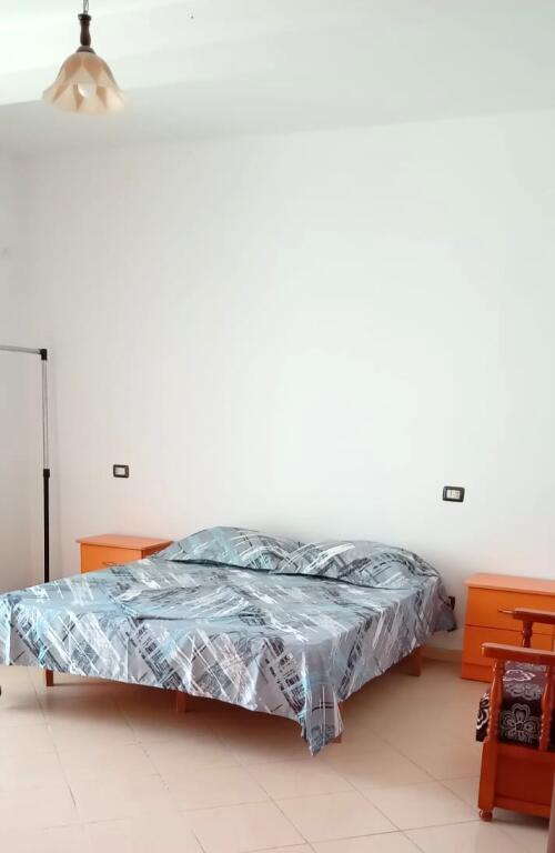 Apartament komod me ventilim, dritë dhe pamje të bukur