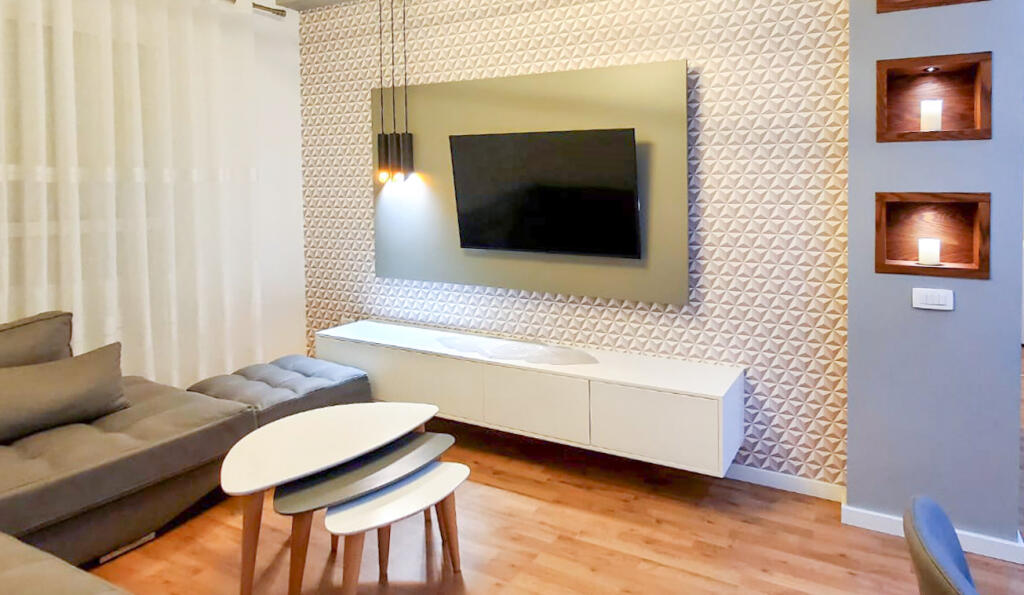 APARTAMENT 2+1 PER QIRA!