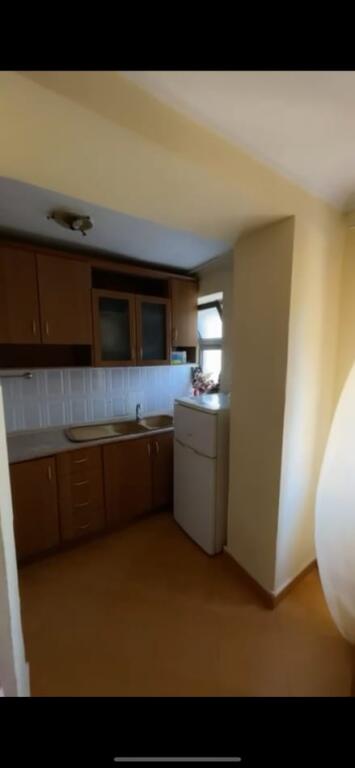 APARTAMENT ME QERA 1+1 RRUGA E DIBRES 370 EURO