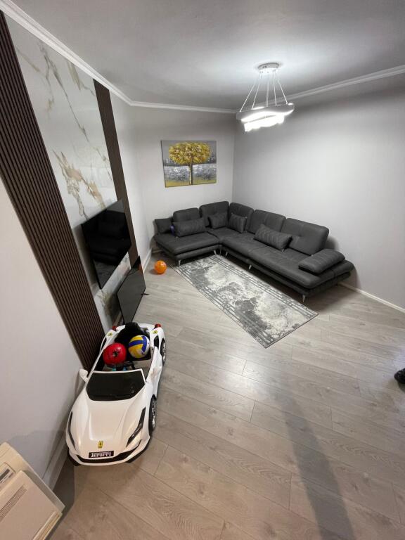 SUPER APARTAMENT NE SHITJE 3+1+2  NE ASTIR , TIRANE