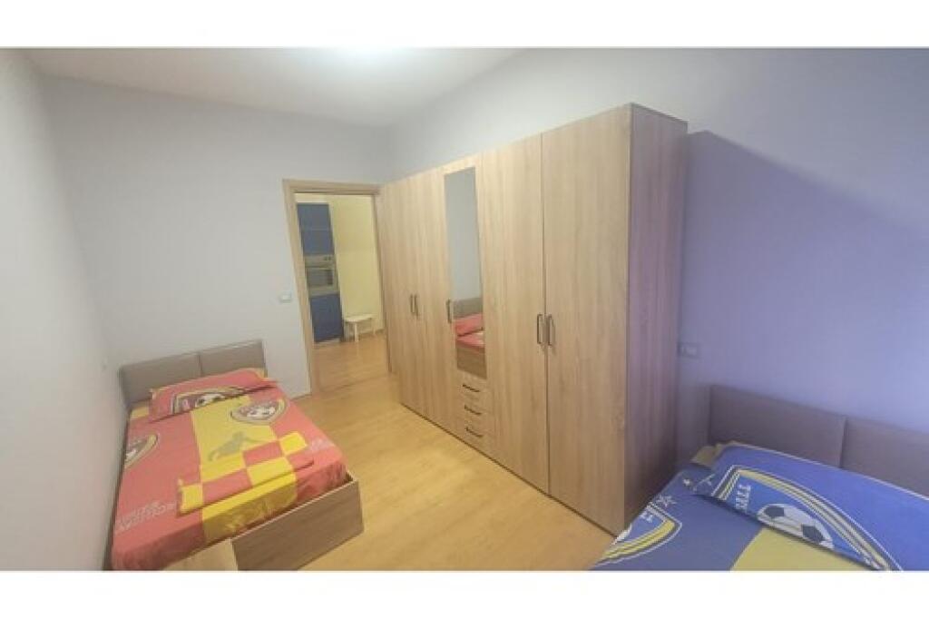 Jepet me qira apartament 2+1+2 rruga e Bogdaneve