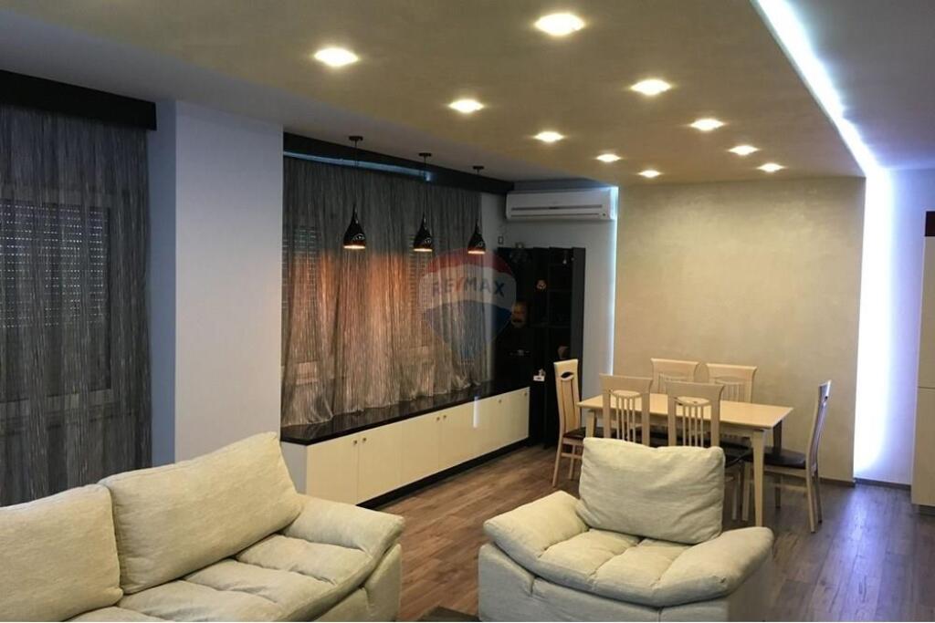 Apartment 2+1 for rent – Elbasan Street.