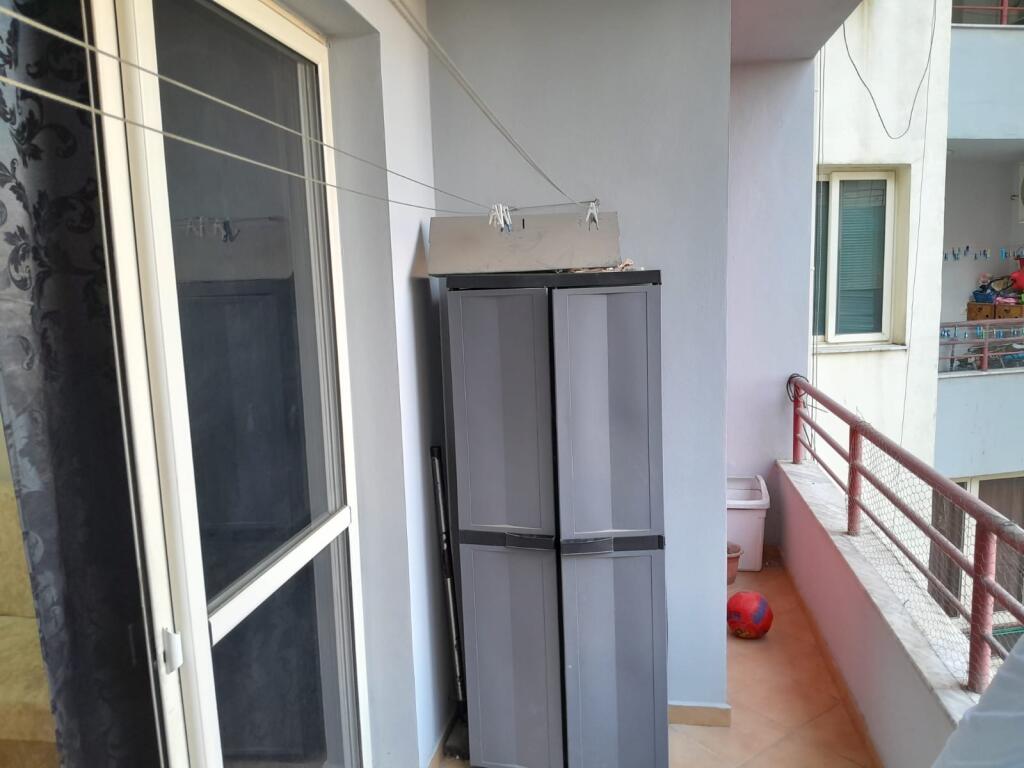 Jepet me qira apartament 2+1 ASTIR BULEVARD TE BAR OXYGEN 400 mije leke