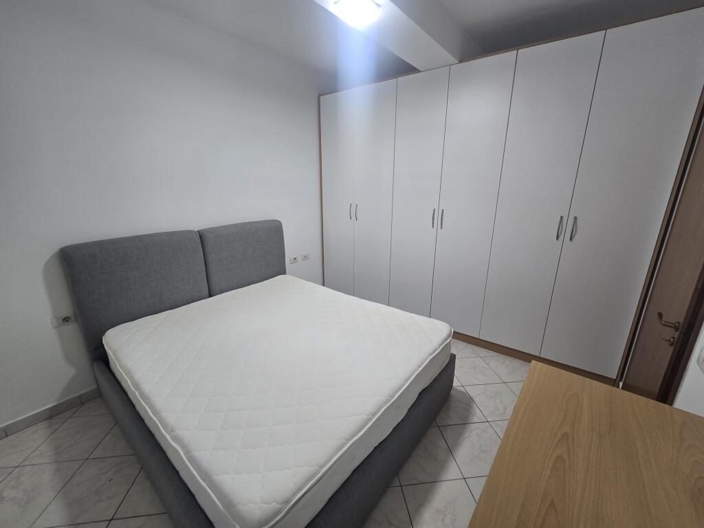Apartament  2+1+ Ballkon me Qira ne Astir