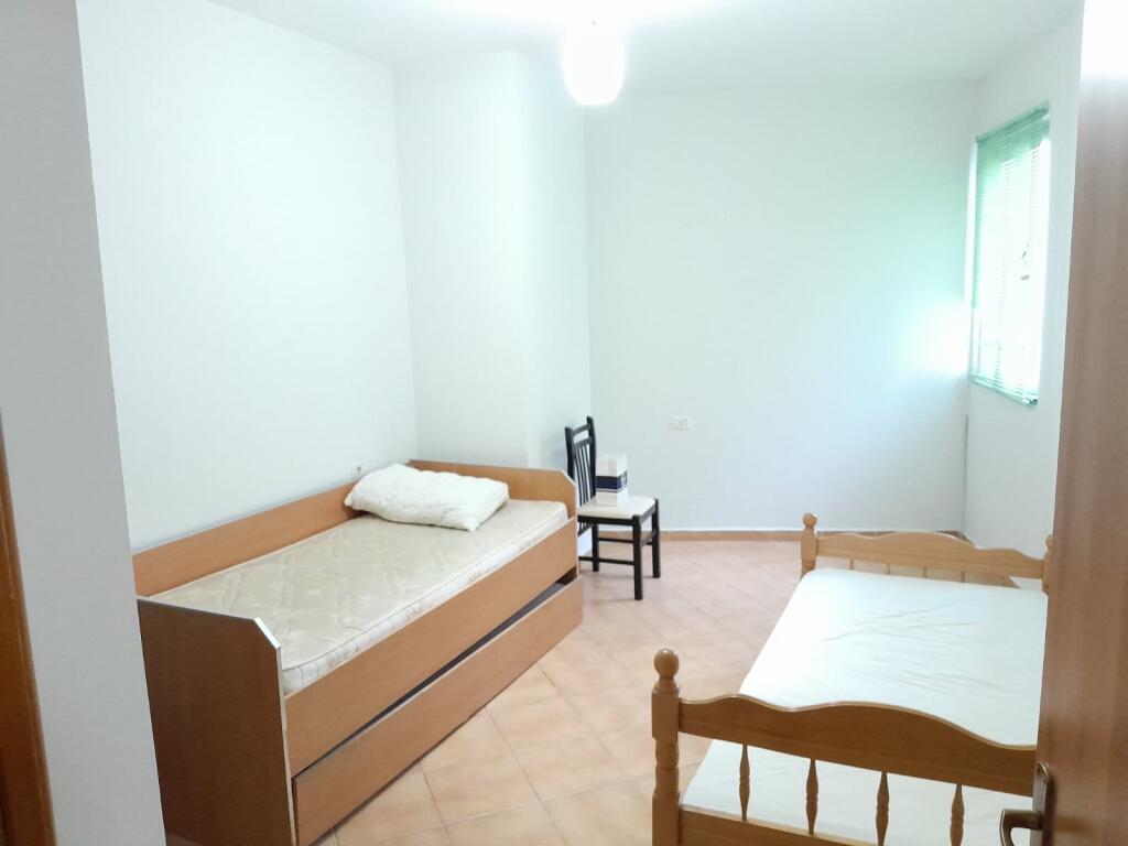 Jepet me qira apartament 2+1 ASTIR BULEVARD TE BAR OXYGEN 400 mije leke