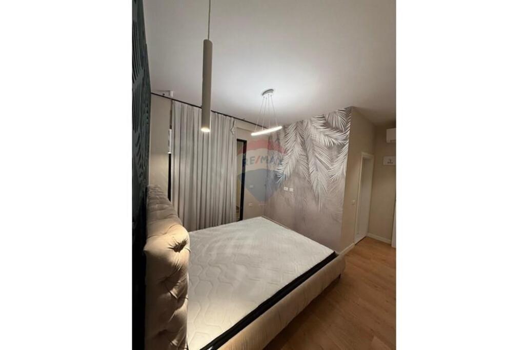 Apartament 2+1 Për Shitje Fresk