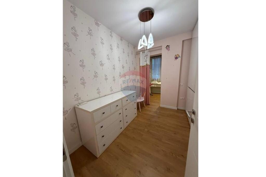 Apartament 2+1 Për Shitje Fresk