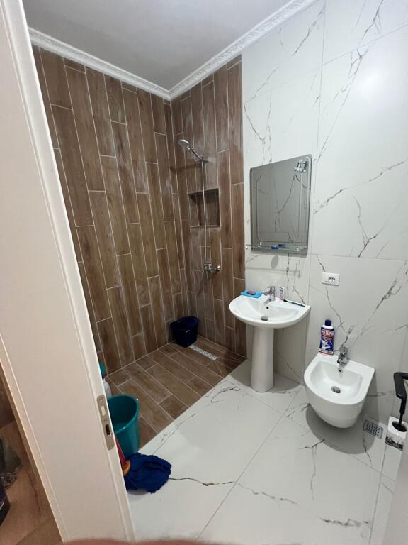 APARTAMENT ME QERA 1+1