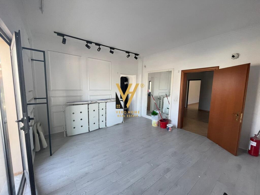 BUSINESS PREMISES 209 M2 FOR RENT IN ASTIR 1,500 EURO