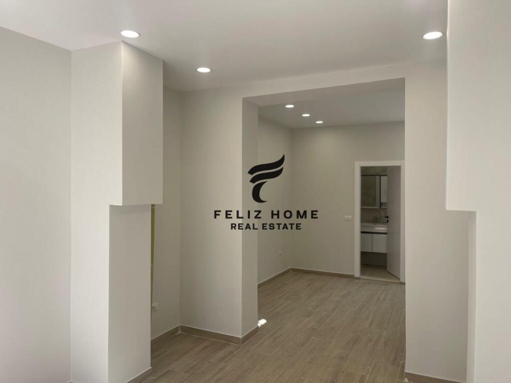 LOCALE COMMERCIALE IN AFFITTO 40M2 STADIO DINAMO 500 EURO
