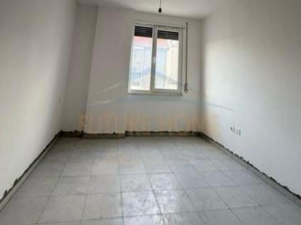 Vendesi appartamento 2+1 in Relux Residence, Shkozë
