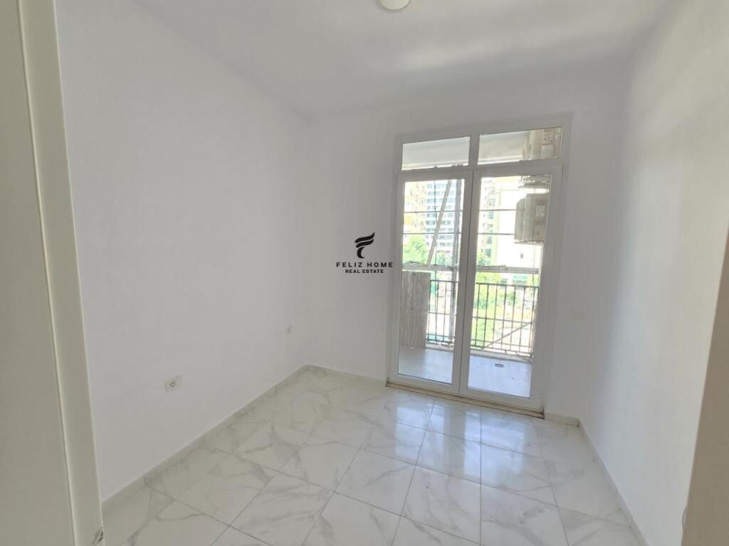 UFFICIO IN AFFITTO 111M2 21 DICEMBRE 1000 EURO