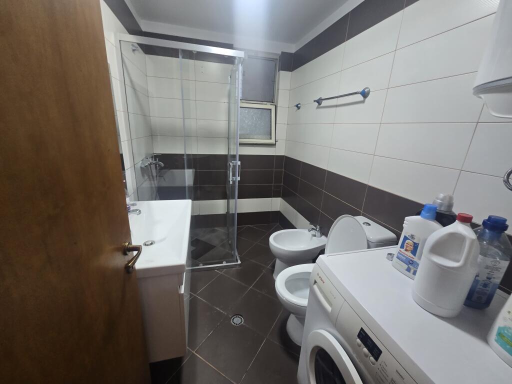 Apartament  2+1+ Ballkon me Qira ne Astir