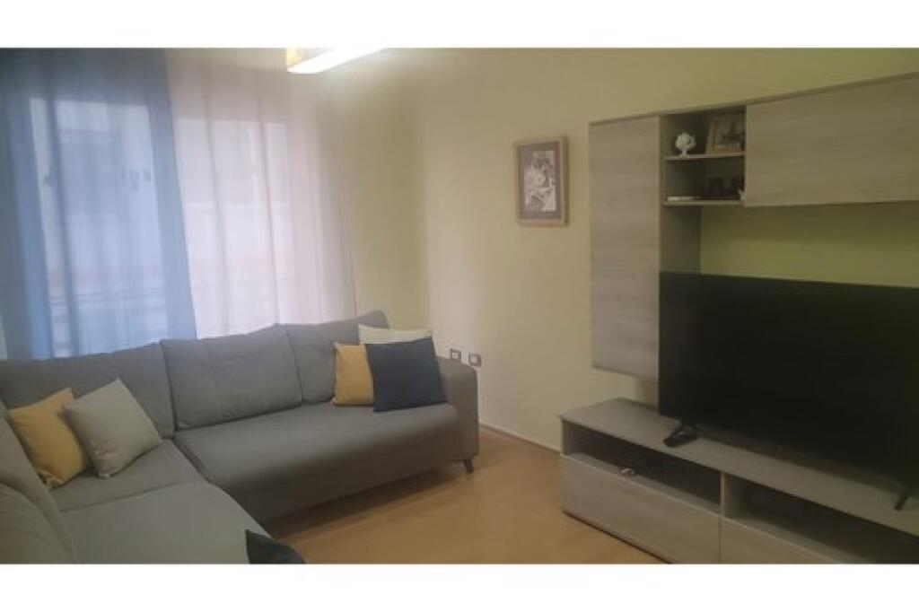 Jepet me qira apartament 2+1+2 rruga e Bogdaneve