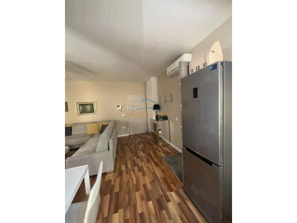 Qera, Apartament 1+1, Myslym Shyri