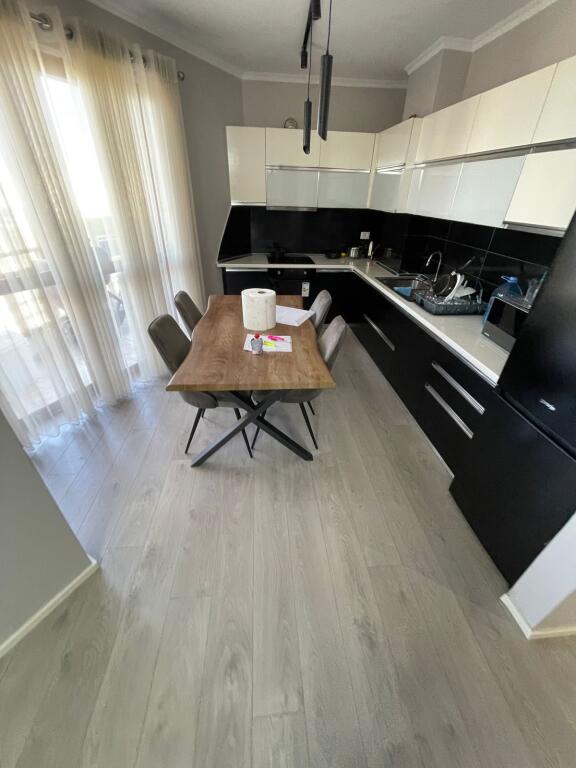 SUPER APARTAMENT NE SHITJE 3+1+2  NE ASTIR , TIRANE