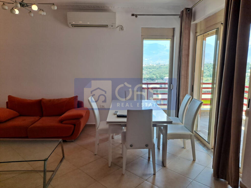 Jepet me qera apartament 2+1  tek Liqeni  Thate