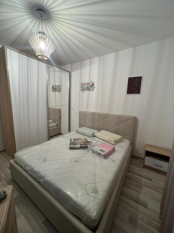 Jepet me qira 1+1 ASTIR 400€