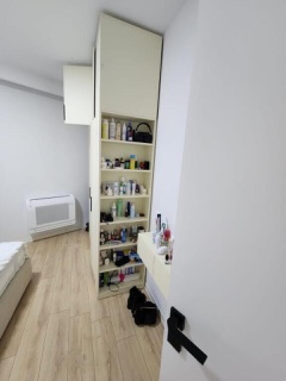 Affittasi moderno 1+1 all'angolo di Kamza per 400€