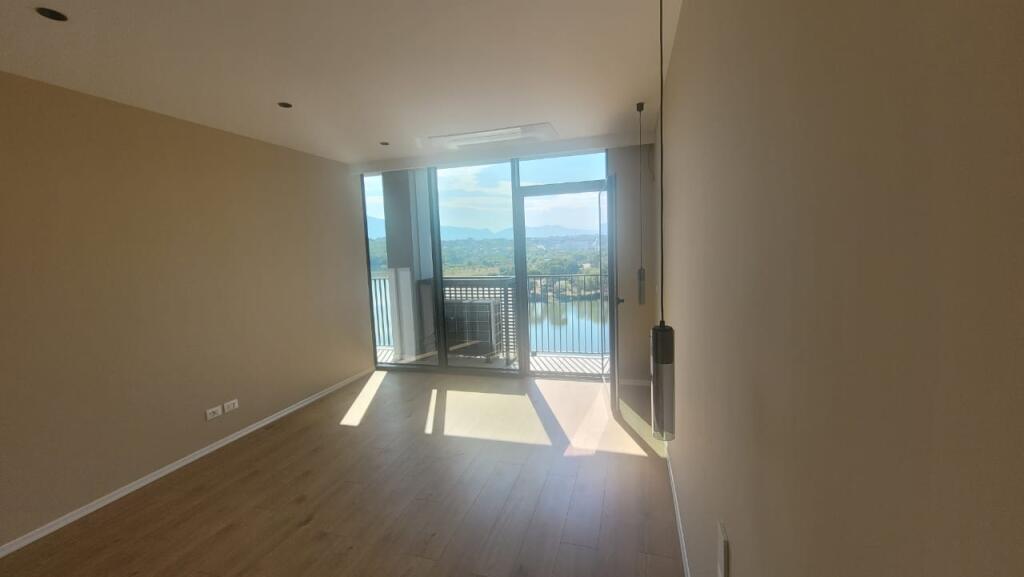 Jepen me Qira  Apartamente për Zyra