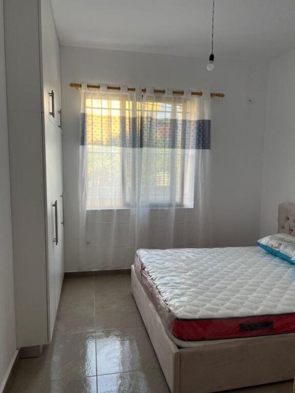 APARTAMENT ME QERA 1+1 SELITE 450 EURO