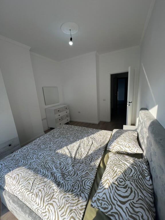 APARTAMENT ME QERA 1+1