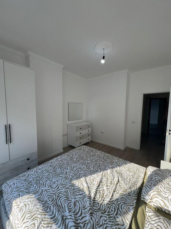 APARTAMENT ME QERA 1+1
