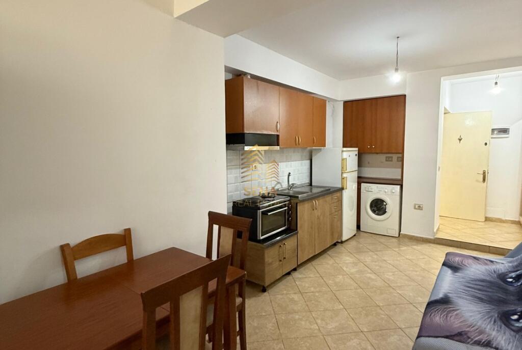 Rent, Apartment 1+1, 21 Dhjetori, 450 Euro/Month