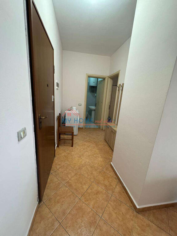 Apartament 1+1 me qera pas Kompleksit Delijorgjit ne Tirane