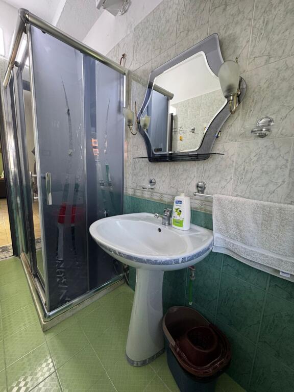Jepet apartament 2+1 me qera ne Myslym Shyr