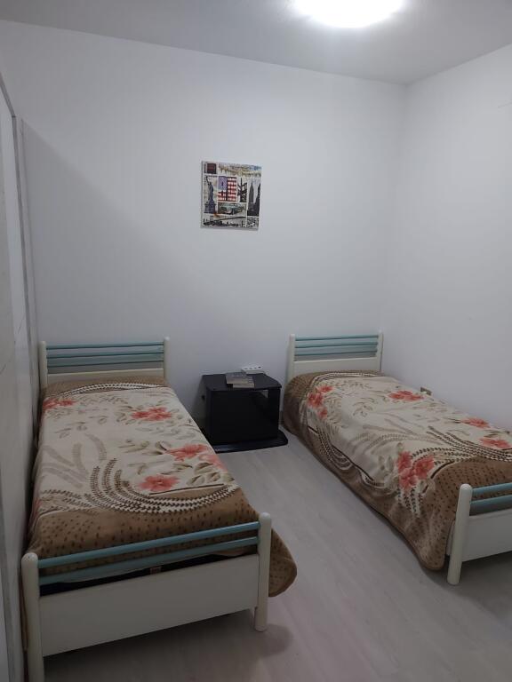 Apartament me qera 1+1
