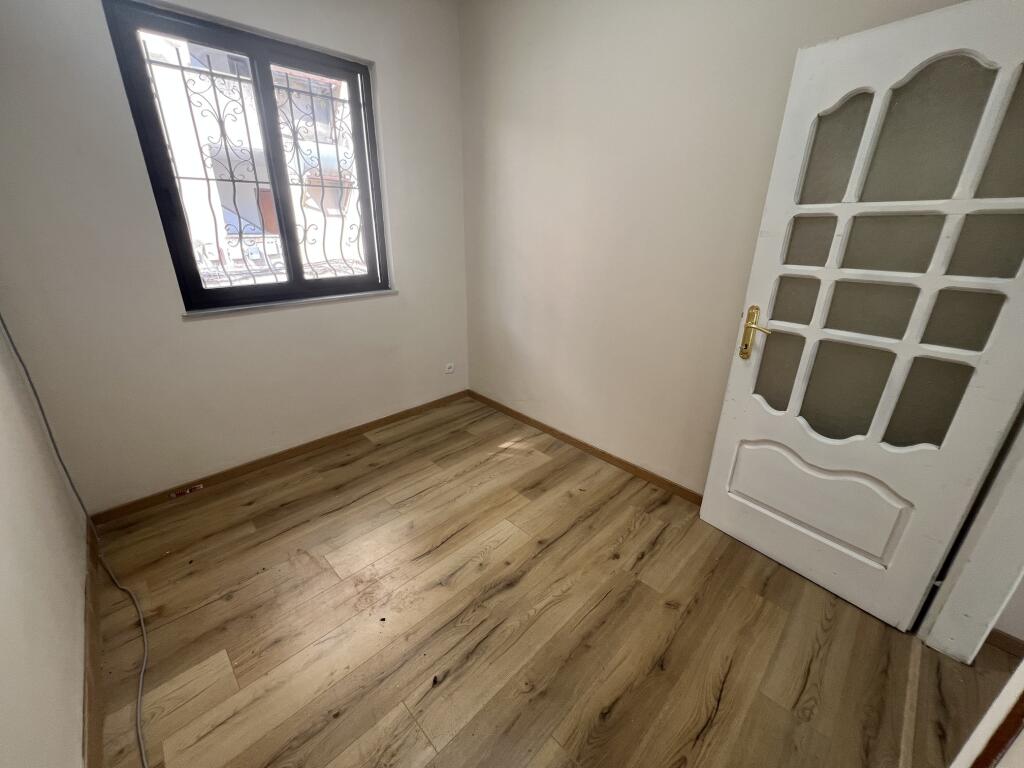 RENT 2-STORY VILLA BETWEEN XHAMLLIK AND BRRYL