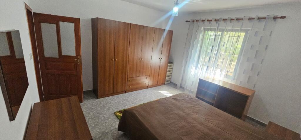 Jap me qira apartament 1+1 – Kati i parë i vile te ish Parku