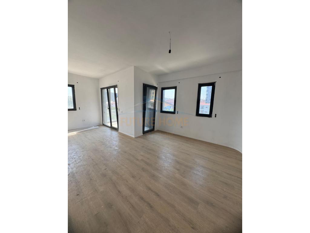Shitet, Apartament 2+1+2, Oasis Residence, Unaza e Re