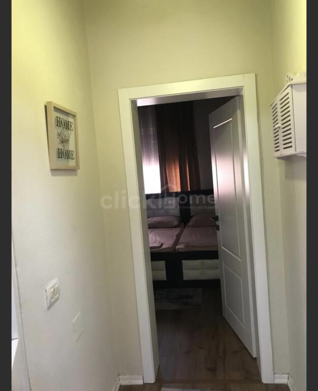 1+1,i mobiluar kat 6 pa ashensore ,te shallvaret ,600 euro