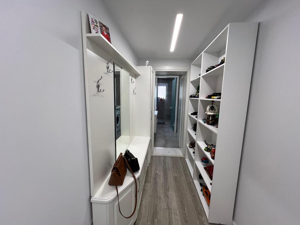 Apartment for rent in Bllok