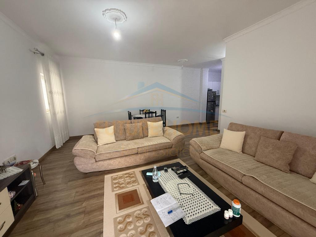 In vendita, Appartamento 2+1, Fresk,, Via Shefqet Kuka, Tirana.
