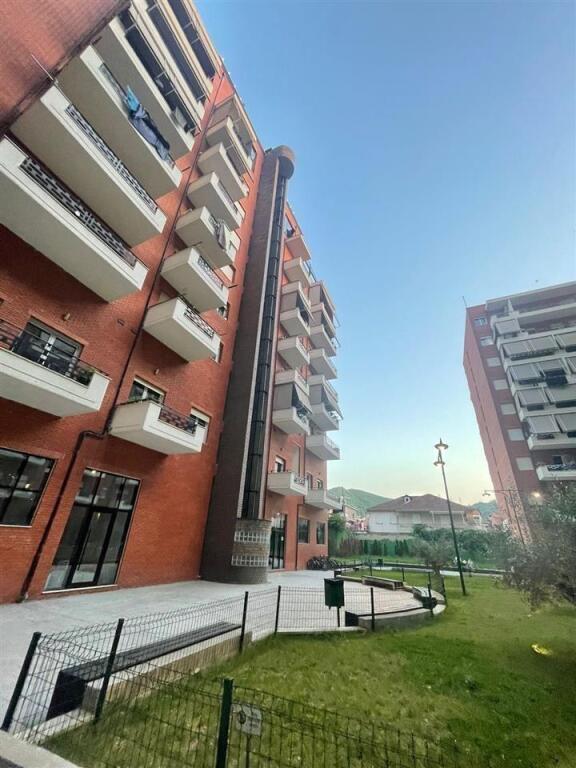 Shitet, Apartament 1+1, Golden Park 3, Yzberisht, Tiranë