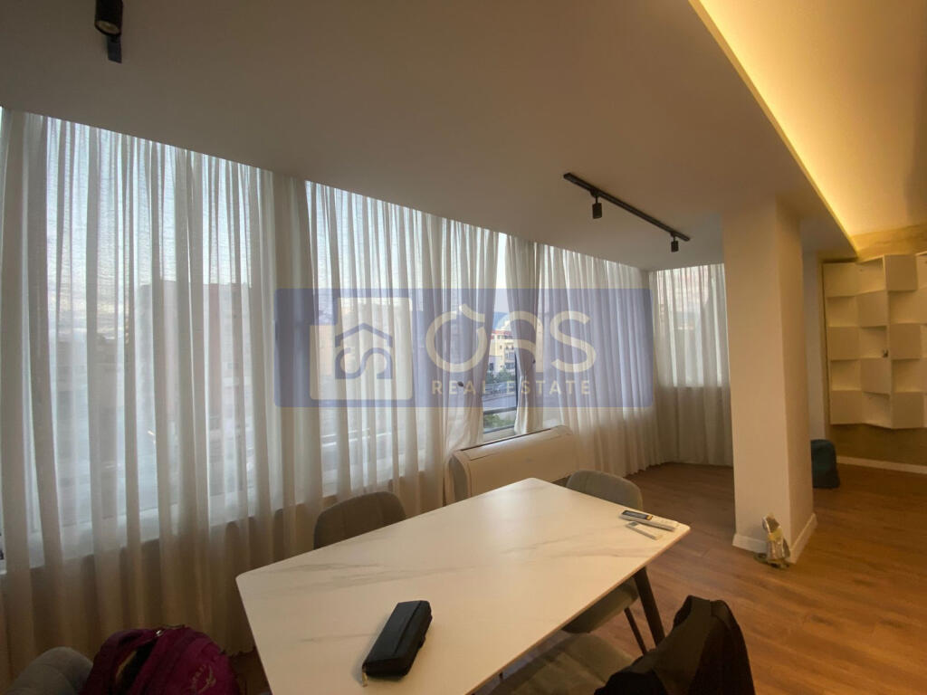 ◦ Jepet Apartament me qera  2+1+2  tek Kristal Center