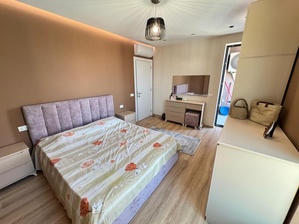 Jepet me qera Apartament 2+1  Adresa : Astir Future Home  Kati 6  I mobiluar  Cmimi 60,000 lek ne muaj