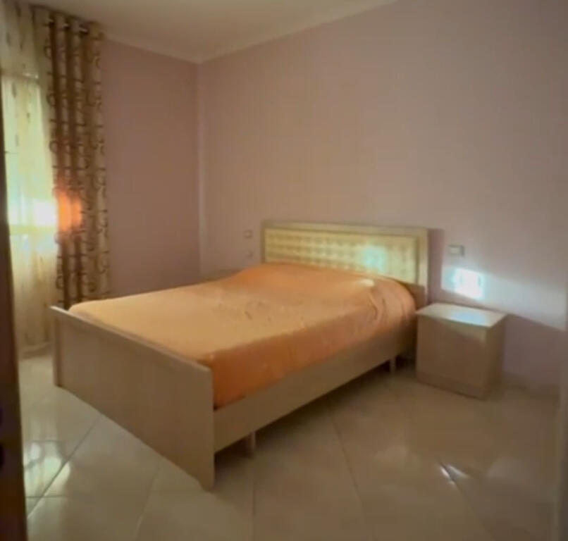 Jepet apartament 2+1 me qera ne Fresk , restorant fresku