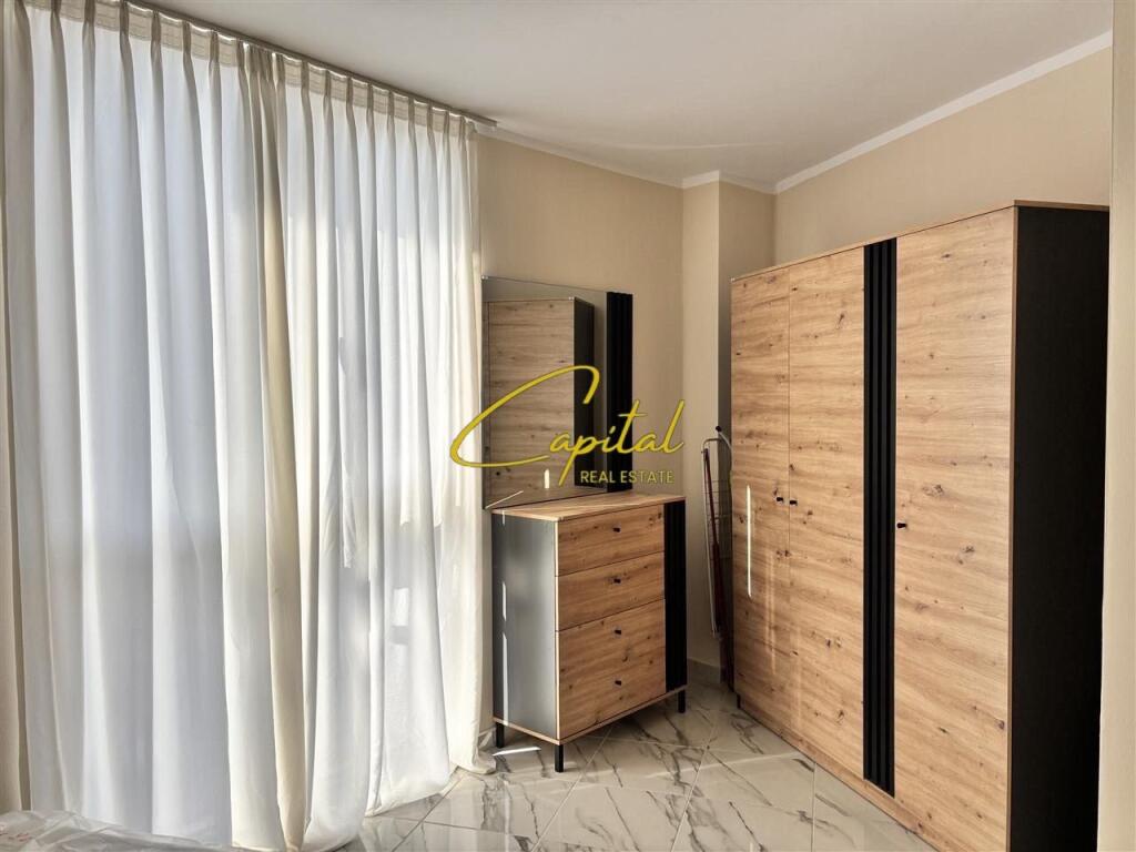 APARTAMENT ME QERA 1+1 YZBERISHT 550 EURO