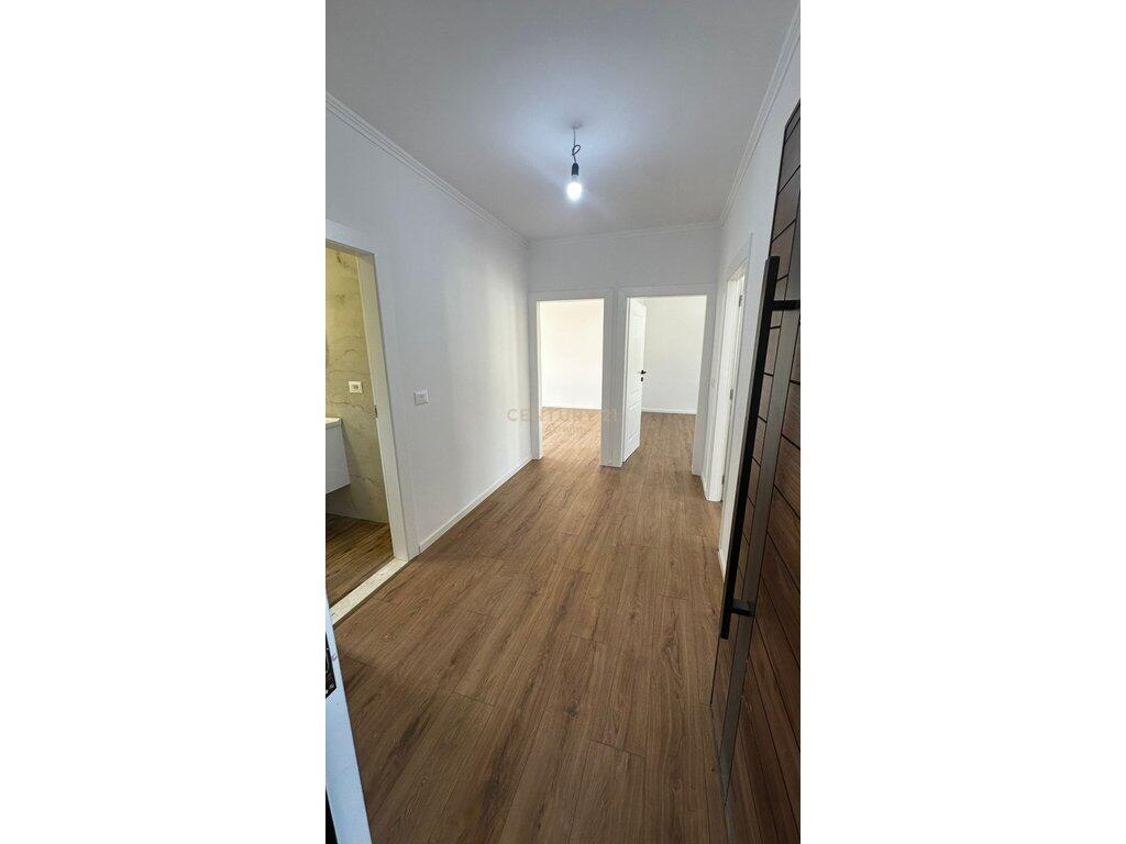SHITET APARTAMENT 2+1 PRANE SPITALIT NENE TEREZA (Q.S.T.U)