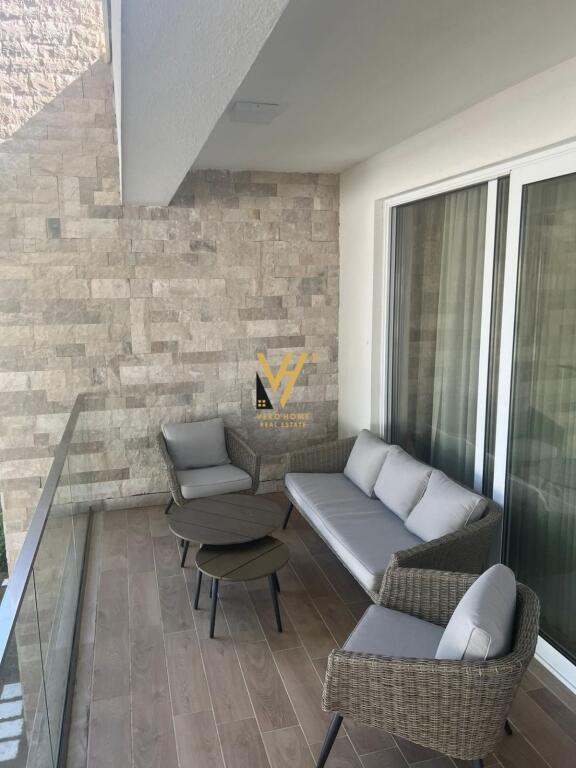 SHITET APARTAMENT 2+1 TE GJIRI I LALZIT, SAN PIETRO 280.000 EURO