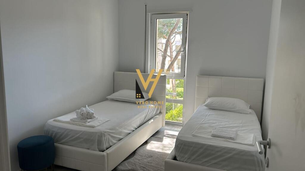 SHITET APARTAMENT 2+1 TE GJIRI I LALZIT, SAN PIETRO 280.000 EURO