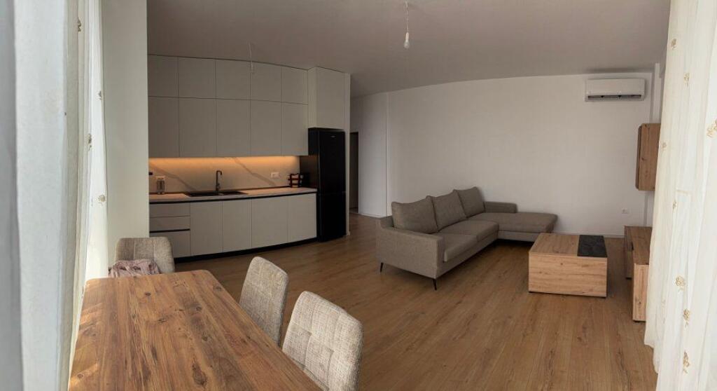 Jepet me qira apartament 2+1 Bulevardi i Ri