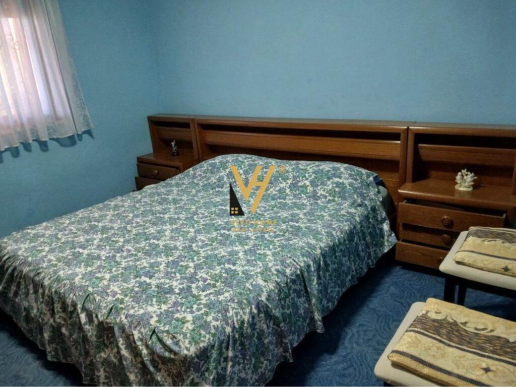JEPET HYRJE 2+1 ME QERA TE ISH UZINA E AUTOTRAKTOREVE, SHKOZE 430 EURO