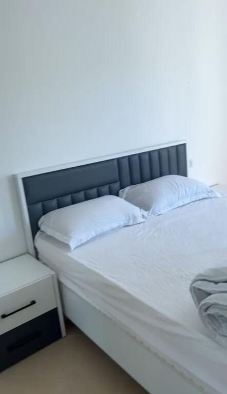 Jepet me qera apartament 1+1