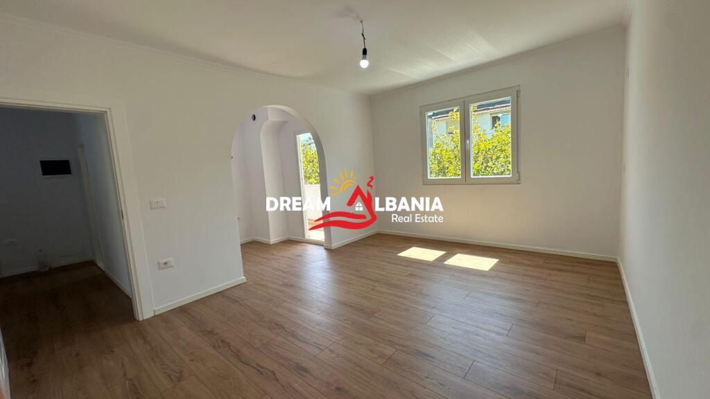 2+1 Apartment for Sale, Near Pediatrics in Tirana (ID 4129536)