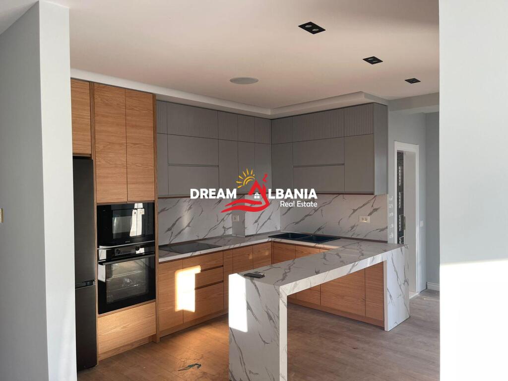 Apartment 2+1 for rent at Fusha e Aviacionit, near the University “Zoja e keshillit te Mire” in Tirana (ID 42214560)